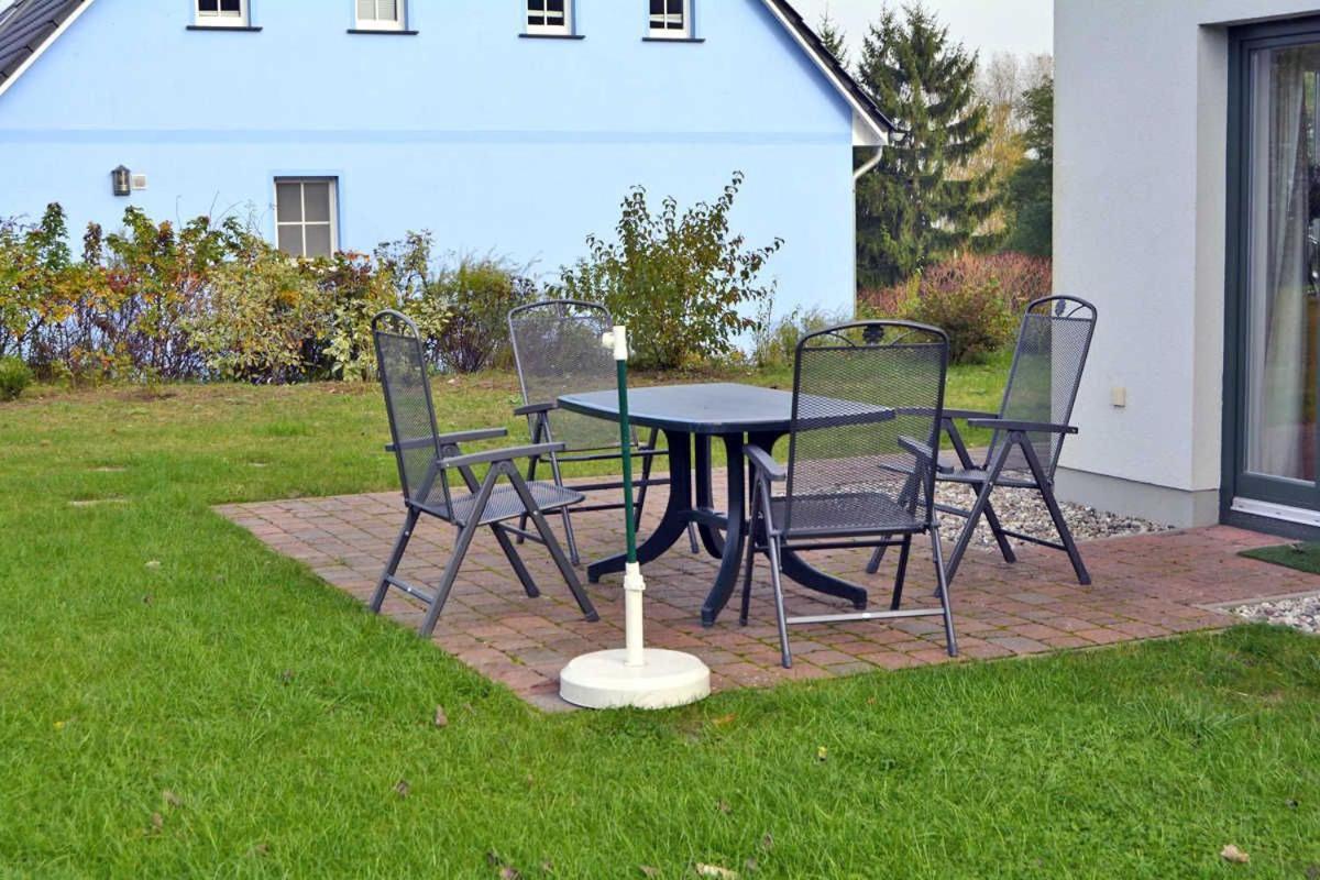 Reetdachhaus Im Fischerdorf Freest Exterior photo